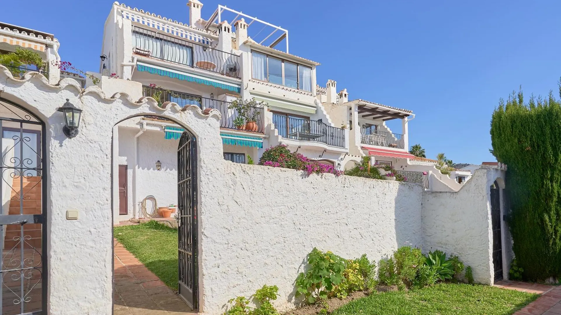 Casa Marazul Capistrano Nerja Villa 0*,  Spain