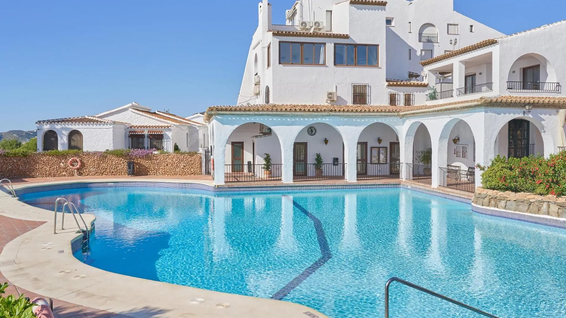 Casa Marazul Capistrano Nerja Villa